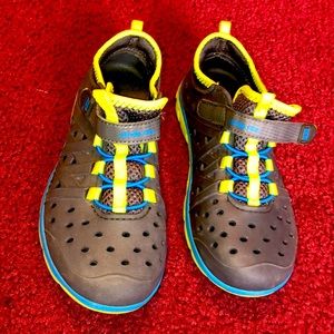 Stride rite made to play